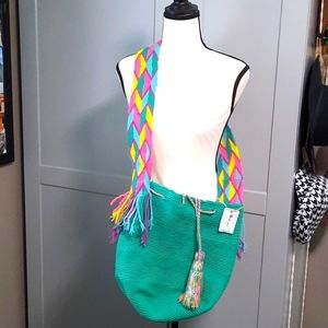 Beautiful & Unique Wayuu Mochila Tribe crossbody bag. NWT